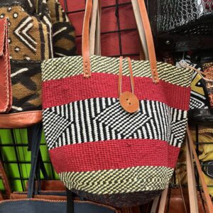 Straw and leather bag